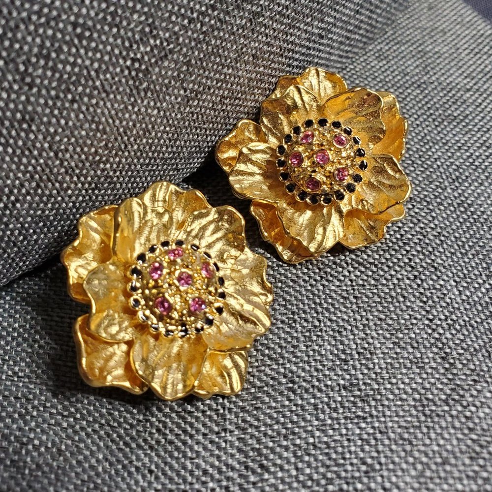 Ivana Vintage Clip On Earrings